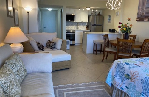 Vanderbilt Beach Condo | Breathtaking view of GULF, BAY and SUNSET from the room