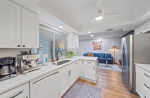 Sarasota House | Breezemont Bungalow | Private pool, Hot tub + Sauna