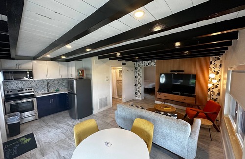 Islamorada Apartment | Breezy Palms Resort
