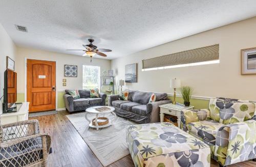 El Centro Beach House | Breezy PCB Vacation Rental with Lanai, Walk to Ocean
