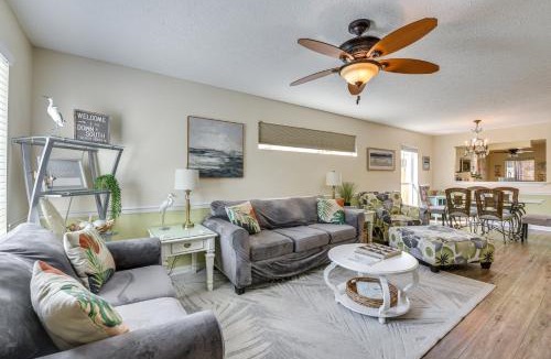 El Centro Beach House | Breezy PCB Vacation Rental with Lanai, Walk to Ocean