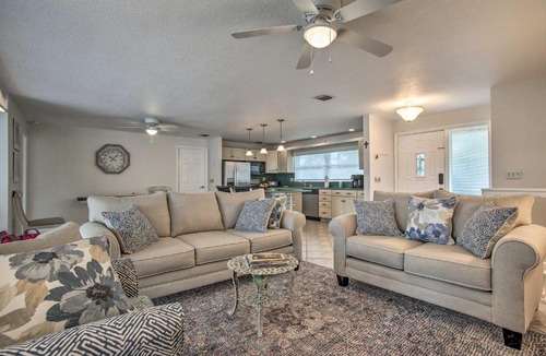 Singer Island House | Breezy Updated Home - Walk to Beach and Restaurants!