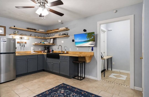 Lake Lorraine House | Brick House By the Bay | Bay Walk + Local Life