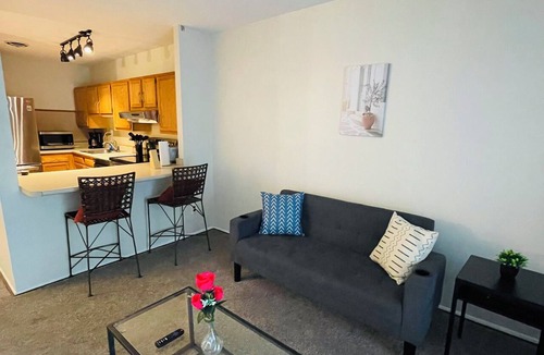 Foxcroft Square Apartment | Bright 2BR | Cherry Blossom View | Balcony