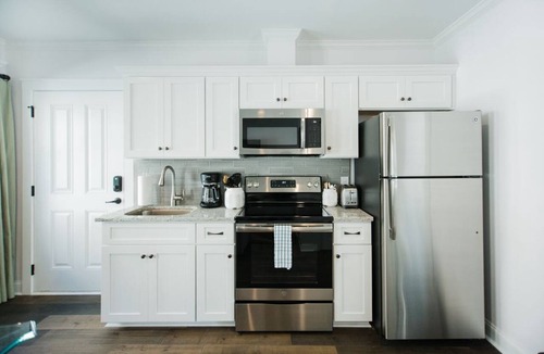Beach Institute Apartment | Bright and Newly Built Carriage House in Historic District by Lucky Savannah