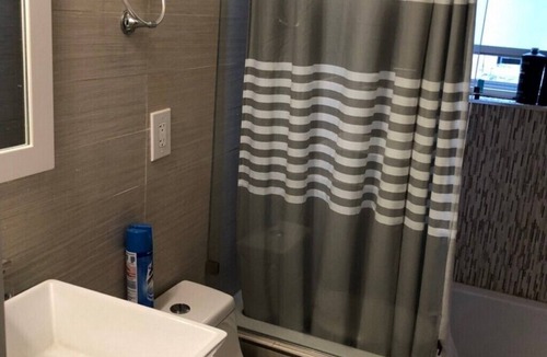 Brighton Beach Apartment | Bright and spacious 2 bed apartment in Brooklyn, NY