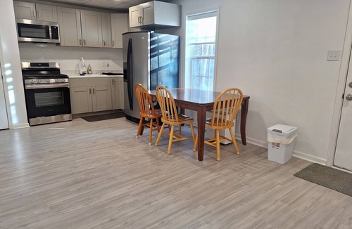 Sugar Hill Apartment | Bright Basement Apt. in Sugar Hill with Full Kitchen