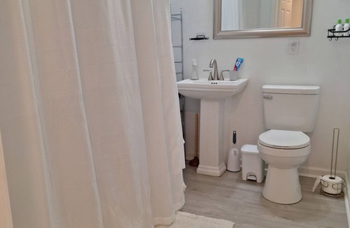 Sugar Hill Apartment | Bright Basement Apt. in Sugar Hill with Full Kitchen