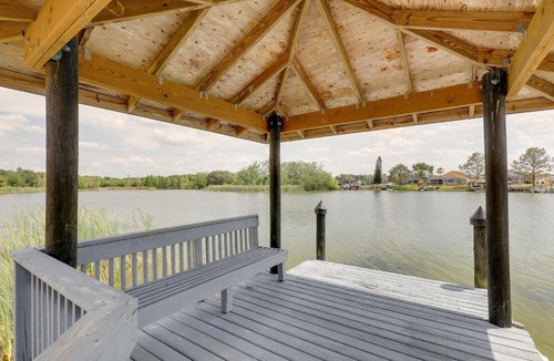 Lakeview Village House | Bright Getaway with Ski Lake, 11 Miles to Dtwn Tampa