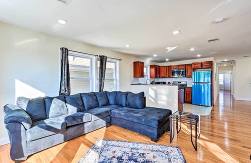 Newark House | Bright Irvington Home ~ 2 Mi to Prudential Center!