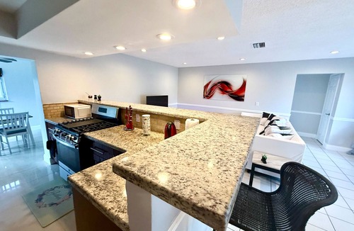 Sunrise House | Bright & Spacious Sunrise 3 Bedroom Retreat