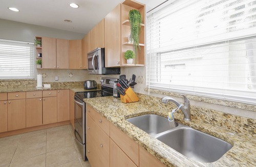 Egypt Lake-Leto House | Bright up your vacation. Pool- Game Room-Spacious