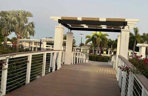 Riverview House | Brilliant townhome with WiFi in Riverview