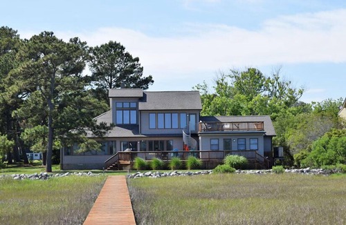 Deep Hole House | Brittany-Private Deep Water Pier & Boat Dock
