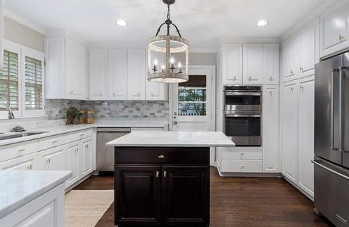 South Tuxedo Park House | Buckhead 3BD/3BA, newly furnished, available during May & World Cup.