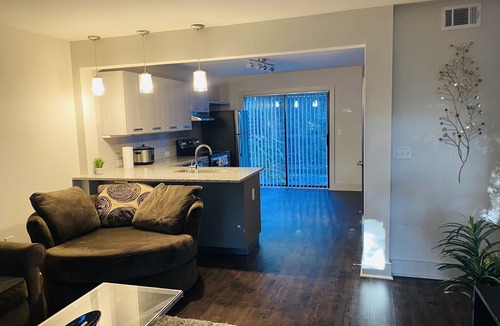 Morningside-Lenox Park Apartment | Buckhead/ Midtown listing
