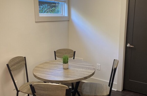 Morningside-Lenox Park Apartment | Buckhead/ Midtown listing