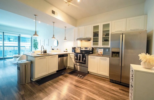 North Buckhead Apartment | Buckhead Serenity Skyline Retreat