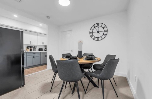 Bunker Hill Apartment | Budget-Friendly Apt | WD, Wifi & Modern Amenities