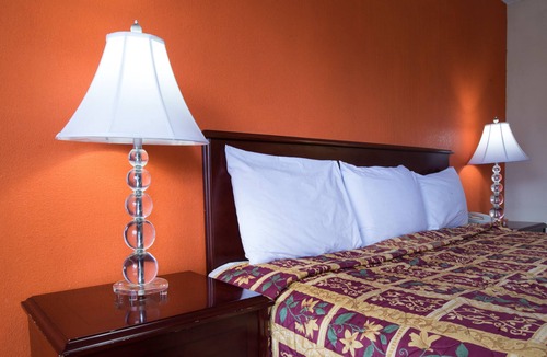Cocoa West Hotel | Budget Inn Cocoa