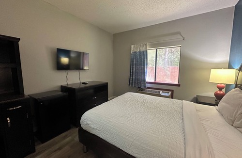 Barnesville Hotel | Budget Inn, Hwy 41