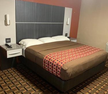 Lake Wales Hotel | Budget Inn Lake Wales