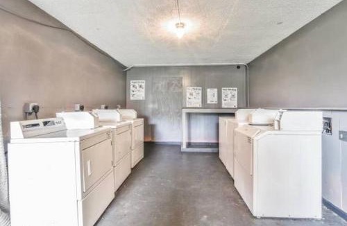 Decatur Hotel | Budgetel Inn and Suites Glenwood
