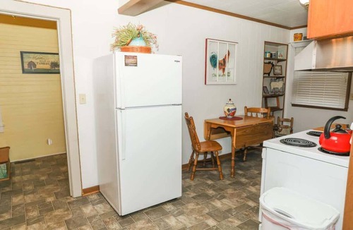 Willis Cottage | Buffalo Mountain Getaway Cottage