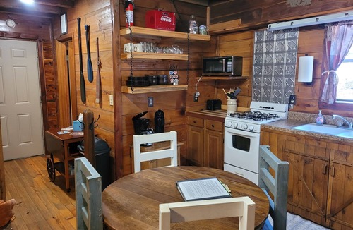 Jasper Cabin | Buffalo Trails Cabin, just a short drive to the Buffalo National River