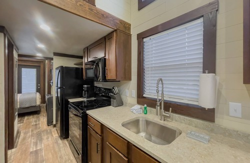 Monteagle Cabin | Bungalow by the Falls at The Retreat at Deer Lick Falls