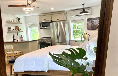 Cape May Hotel | Buttonwood Boutique Hotel Cottage A, Beach & Town