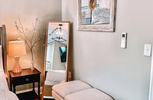 Cape May Hotel | Buttonwood Boutique Hotel Suite #2, Beach & Town