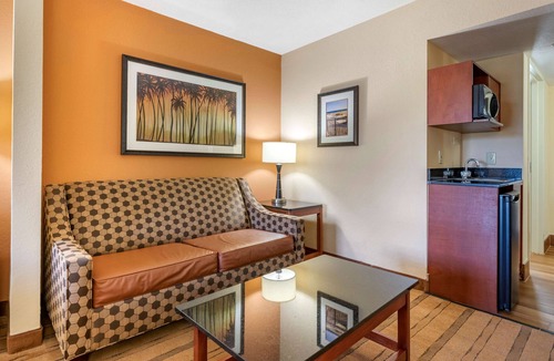 Palm Coast Hotel | BW Plus Flagler Beach Area Inn & Suites