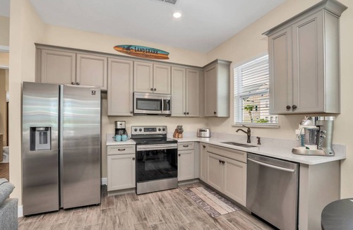 West Kissimmee Cottage | Cabin ∙ 2 bedrooms ∙ 6 guests