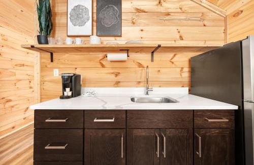 Hartwell Other | Cabin #7 One bedroom with Kitchenette