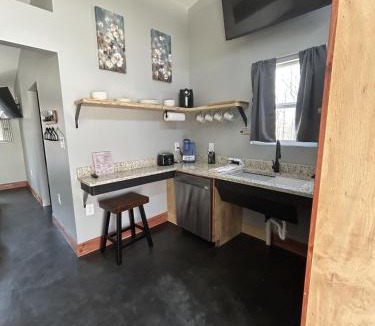 Lewis County House | Cabin 7
