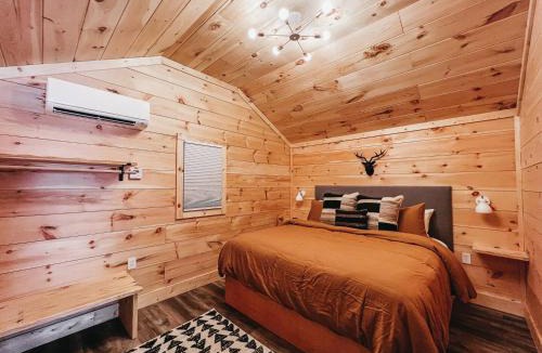 Hartwell Other | Cabin #9 One Bedroom with Kitchenette
