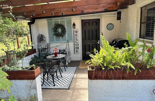 Oak Hill House | Cabin Modern Comfort for 33rd Annual Biketoberfest® Daytona beach!