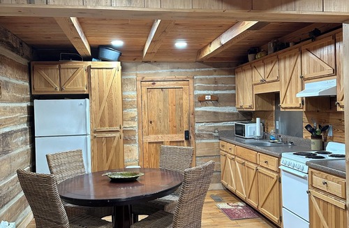Cullman Cabin | Cabin’s A & B ~ Smith Lake Alabama