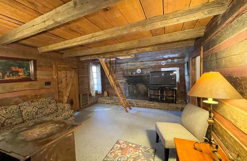 Cherokee Cabin | Cabins In The Pines Unit 4-Motorcycle Friendly-Wood Fireplace - Covered Porch
