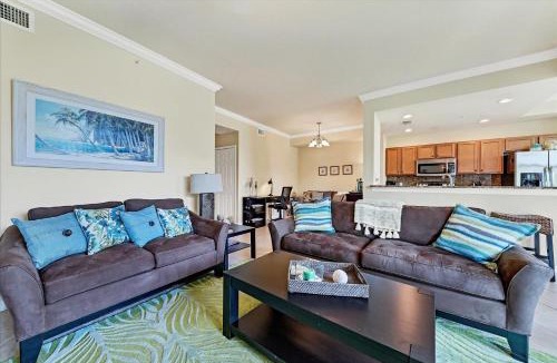 Braden River House | Caddy's Corner! Golf Course Views! Located in River Strand Golf & Country Club