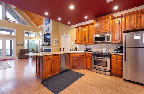 Pittman Center Cabin | Cajun Spice by Jackson Mountain Rentals