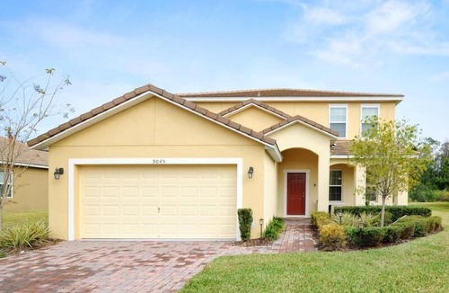 Calabria House | CALABRIA VILLA:Contact-Free Stay & Covid Cleaning Precautions! Game room!