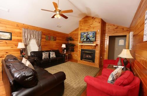 Pigeon Forge Apartment | Call this Quiet Condo home for your Mountain Retreat