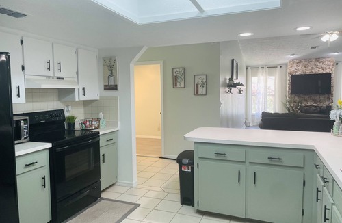 Fort King District House | Calm and Cozy Healing Escape -3 bedroom home