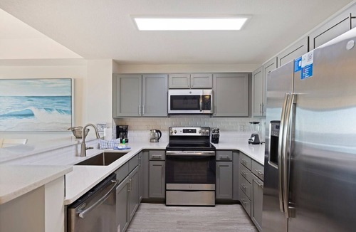 Panama City Beach Condo | Calypso 3-1702, Amazing View - Calypso Resort 3 BR 2 Bath - Pool/Hot Tub/Fir