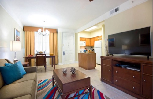 Kissimmee Condo | Calypso Cay Vacation Villas 1br suite, Sunday check-in