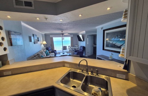 Ormond-by-the-Sea Condo | Camdyn's 2 king bedroom oceanfront condo in peaceful Ormond Beach