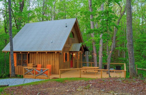 Demorest Cabin | Camp Bell at Twin Rivers |Cozy Riverfront Cabin
