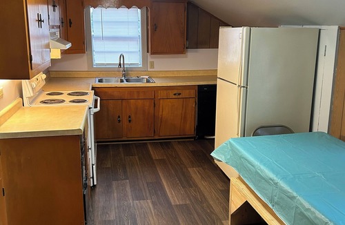 Ethel House | Camp house